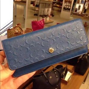 New！Coach leather flap wallet